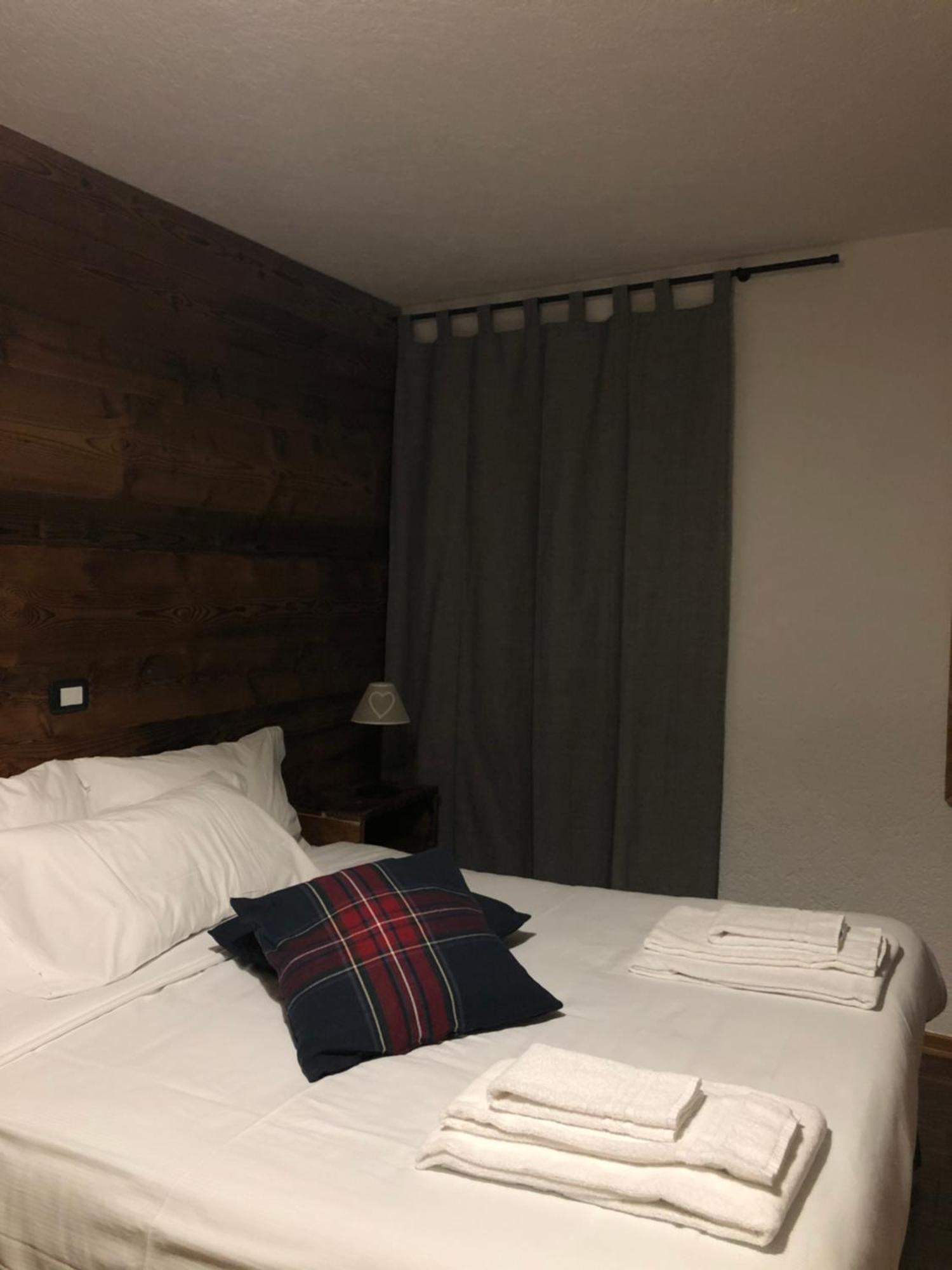 Hotel Coeur Du Village Ла-Тюїль Екстер'єр фото