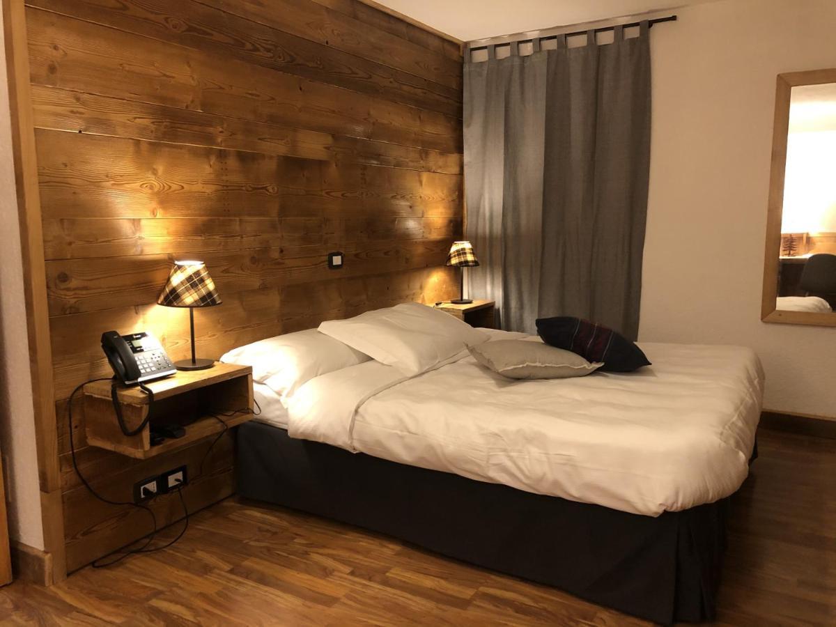 Hotel Coeur Du Village Ла-Тюїль Екстер'єр фото