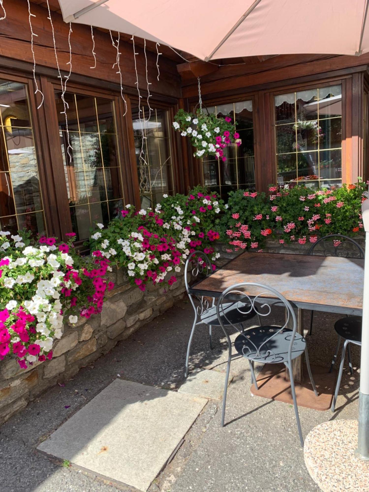 Hotel Coeur Du Village Ла-Тюїль Екстер'єр фото