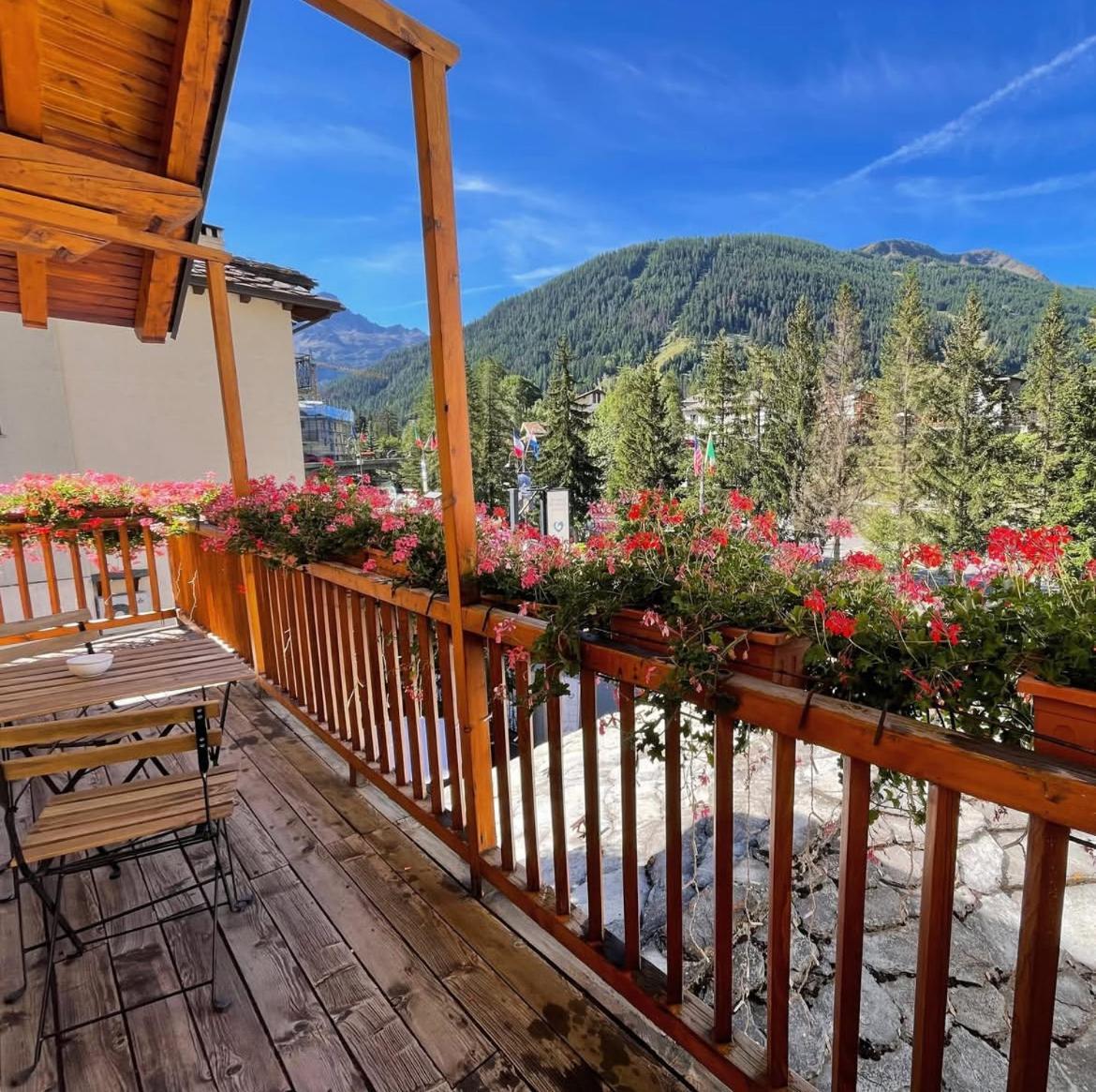Hotel Coeur Du Village Ла-Тюїль Екстер'єр фото